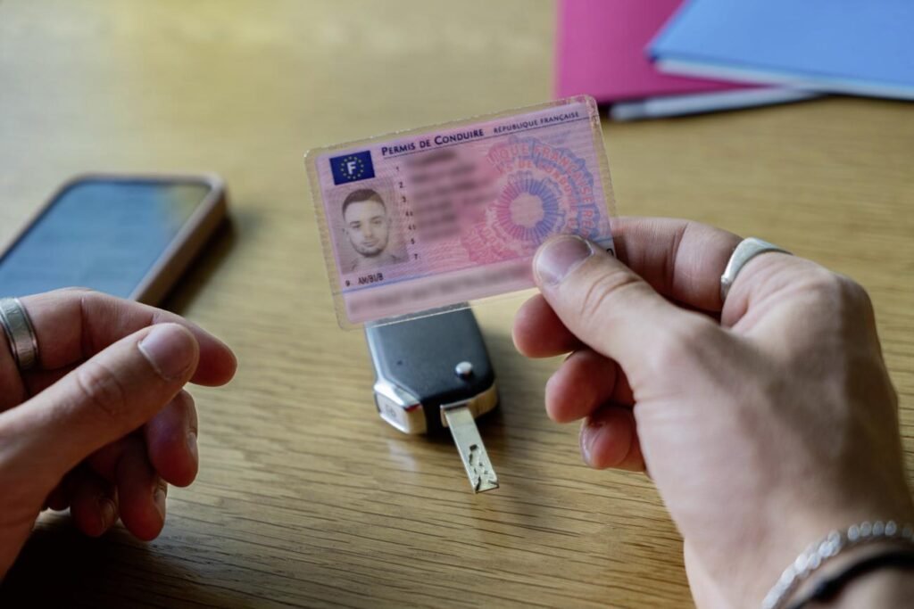 Permis de conduire européen obtenu rapidement via Führerschein72h.de/fr